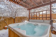 สิ่งอำนวยความสะดวกด้านความบันเทิง The Trailhead