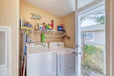 Perkhidmatan Hotel Crow's Coastal Cottage