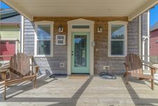 公共空間 Coastal Break