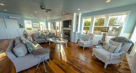 Lobby 2 Puffin Place - Olivia Beach