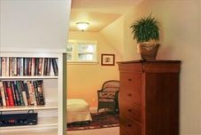 Lobby Vintners Cottage