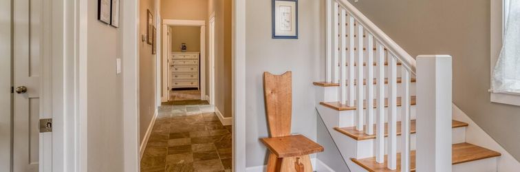 Lobi Cascade Cottage