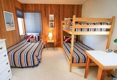 Bedroom 2 Ames House