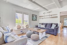 공용 공간 Blue Pineapple