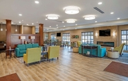 Lobby 2 Comfort Inn & Suites Harrisonburg