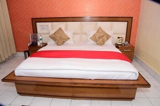 Kamar Tidur 4 Hotel R.K. Regency