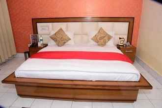 Kamar Tidur 4 Hotel R.K. Regency