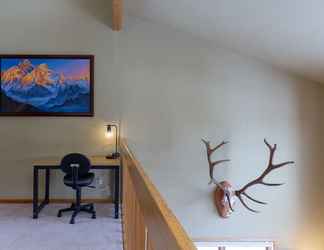 Lobby 2 31 Buffalo Drive by Summit County Mountain Retreats