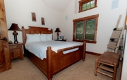 Bedroom 3 227 North Fork Road by Summit County Mountain Retreats