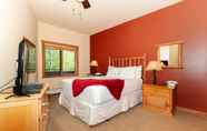 Bedroom 5 Arapahoe Lodge #8102 by Summit County Mountain Retreats