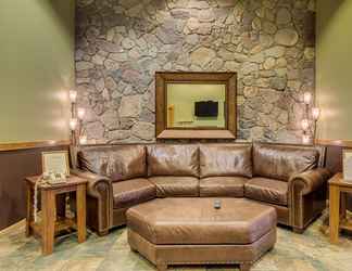 Lobby 2 Arapahoe Lodge #8102 by Summit County Mountain Retreats