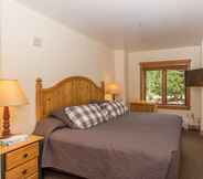 Bedroom 3 Red Hawk Lodge by Summit County Mountain Retreats