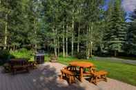 Common Space Lodgepole by Summit County Mountain Retreats