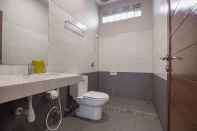 Toilet Kamar Yehezkiel Hotel Lembang