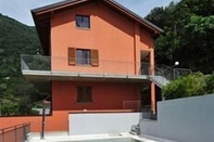 Swimming Pool Bellano Perla Apt. 7