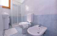 In-room Bathroom 6 Fontana Del Lago Apt. 12