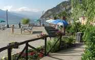 Nearby View and Attractions 6 Riva Bellano Orchidea 3