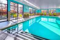 Swimming Pool SpringHill Suites by Marriott Wrentham Plainville