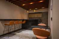 Bar, Cafe and Lounge Grand Residence by NewInn