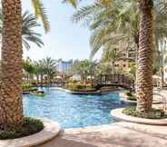 สระว่ายน้ำ 3 Luxury Lifestyle In This 1BR Apt - Fairmont Palm Jumeirah