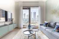 Common Space Ornate 1BR w/ Breathtaking Marina Views!