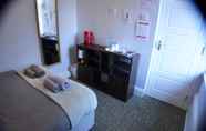 Kamar Tidur 5 Gorton Mount Hotel Manchester