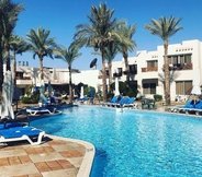Swimming Pool 6 Le Mirage New Tiran Naama Bay Your new Brand Hotel
