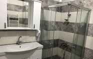 In-room Bathroom 4 Marmara Apart Otel