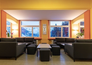 Lobby 4 Arosa Mountain Lodge