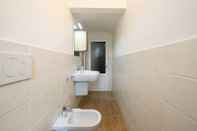 In-room Bathroom Bronzino