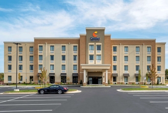 Exterior 4 Comfort Inn & Suites