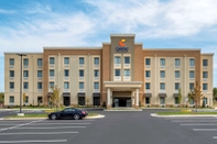 Exterior Comfort Inn & Suites