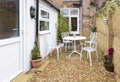 Others 2 Cozy Nook a Cosy 2-bed House in Oakham, Rutland