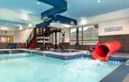 Swimming Pool 5 Fairfield Inn & Suites by Marriott Salmon Arm