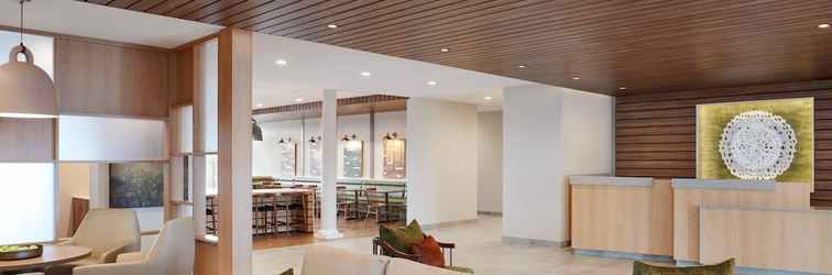 Lobby Fairfield Inn & Suites by Marriott Salmon Arm