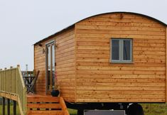 Others 7 Easter Airfields off Grid Shepherds hut