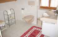 Toilet Kamar 7 Appealing Apartment in Ingenried With Fenced Garden