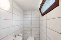 Toilet Kamar Countryside Holiday Home in Mechelen With Terrace