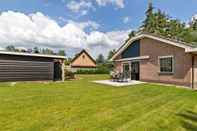 Bangunan Quaint Holiday Home in Putten With Garden