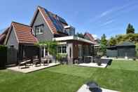 Common Space Enticing Holiday Home in Oude With Garden