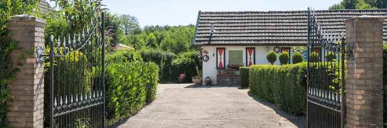 Exterior Classy Holiday Home in Mechelen With Private Terrace