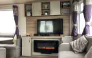 Ruang untuk Umum 3 Luxury 2 Bedroom Caravan at Mersea Island Holiday