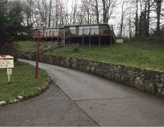 Bangunan 2 Glan Gwna Holiday Park 2 Bedroom Cabin. Snowdonia