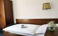 Kamar Tidur 2 Hotel Goldene Rose