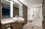 ห้องน้ำภายในห้อง 7 SpringHill Suites by Marriott Charleston Airport & Convention Center