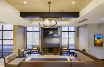 Lobi 4 SpringHill Suites by Marriott Topeka Southwest