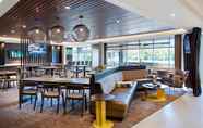 Restoran 3 SpringHill Suites by Marriott Topeka Southwest