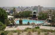 Swimming Pool 3 Hollywood Hills Hotel