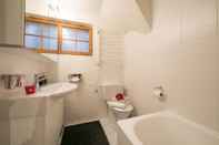 Toilet Kamar Chalet Les Esserts