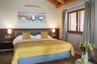 Bedroom Villas & Apartments Capparis